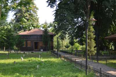  Orhangazi Camii ve Haziresi